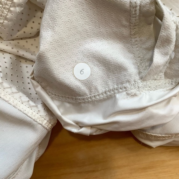 LULULEMON Cream Run Essential Jacket Size 6 - Picture 9 of 14